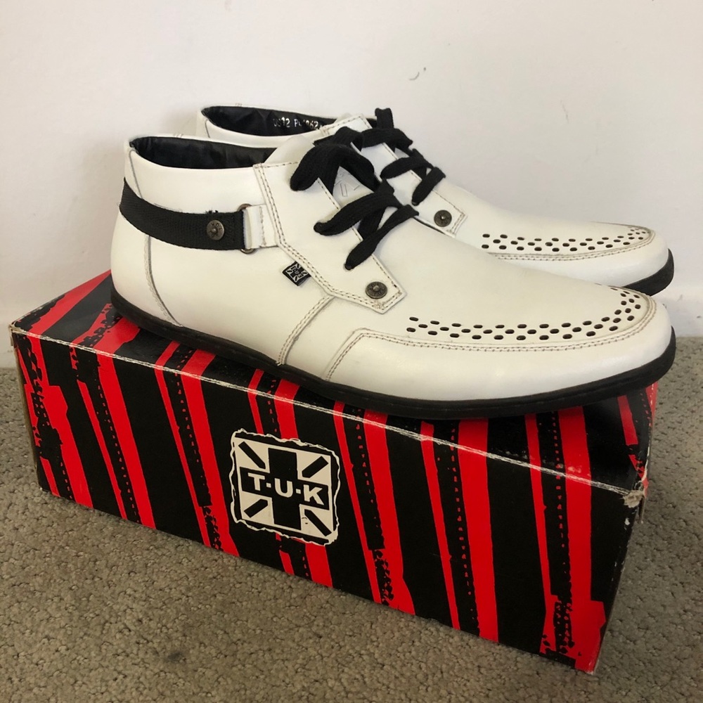 T.U.K. Men’s White Bomber Sneakers Size 12